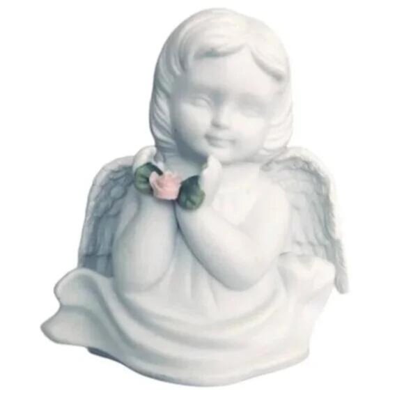 Porcelain Angel Holding a Rose - Picture 4 of 6